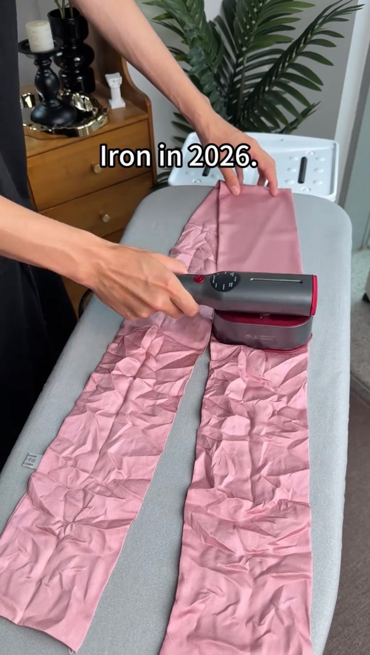 Garment Steamer 2-in-1 & Iron 1200W | Alambr